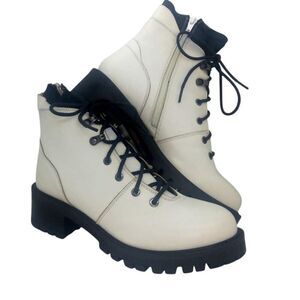 ENJOIYA Womens Designer New w/Tags White w/Black Combat Boots w/Zipper - sz. 10